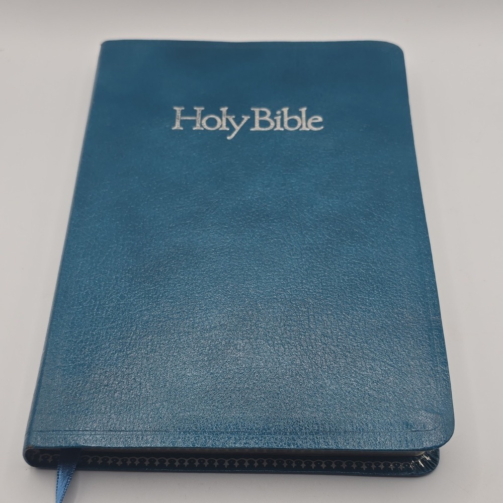 Thomas‎ Nelson Holy Bible King James Version Bonded Leather Red Letter Edition